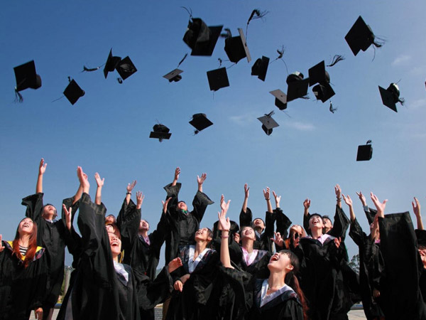 Sinh viên năm cuối nên chuẩn bị những gì trước khi ra trường?